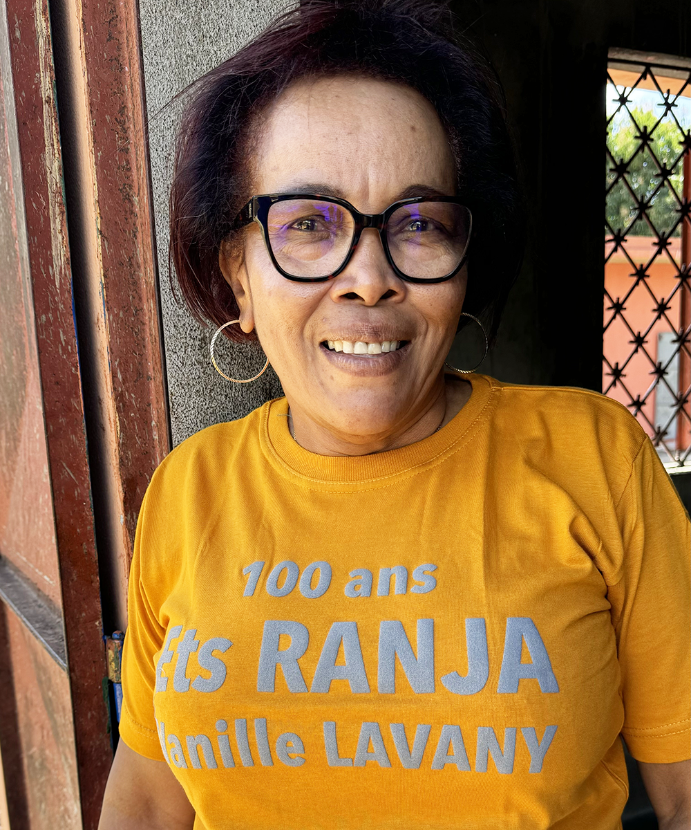 Bernadette RAZANANY la gérante de la Plantation Vanille LAVANY Bourbon de Madagascar